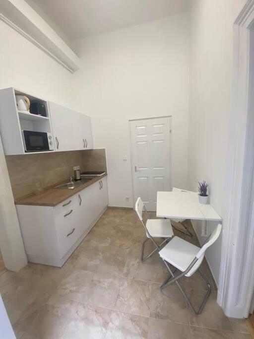 Dob 49 Renovated Budapest